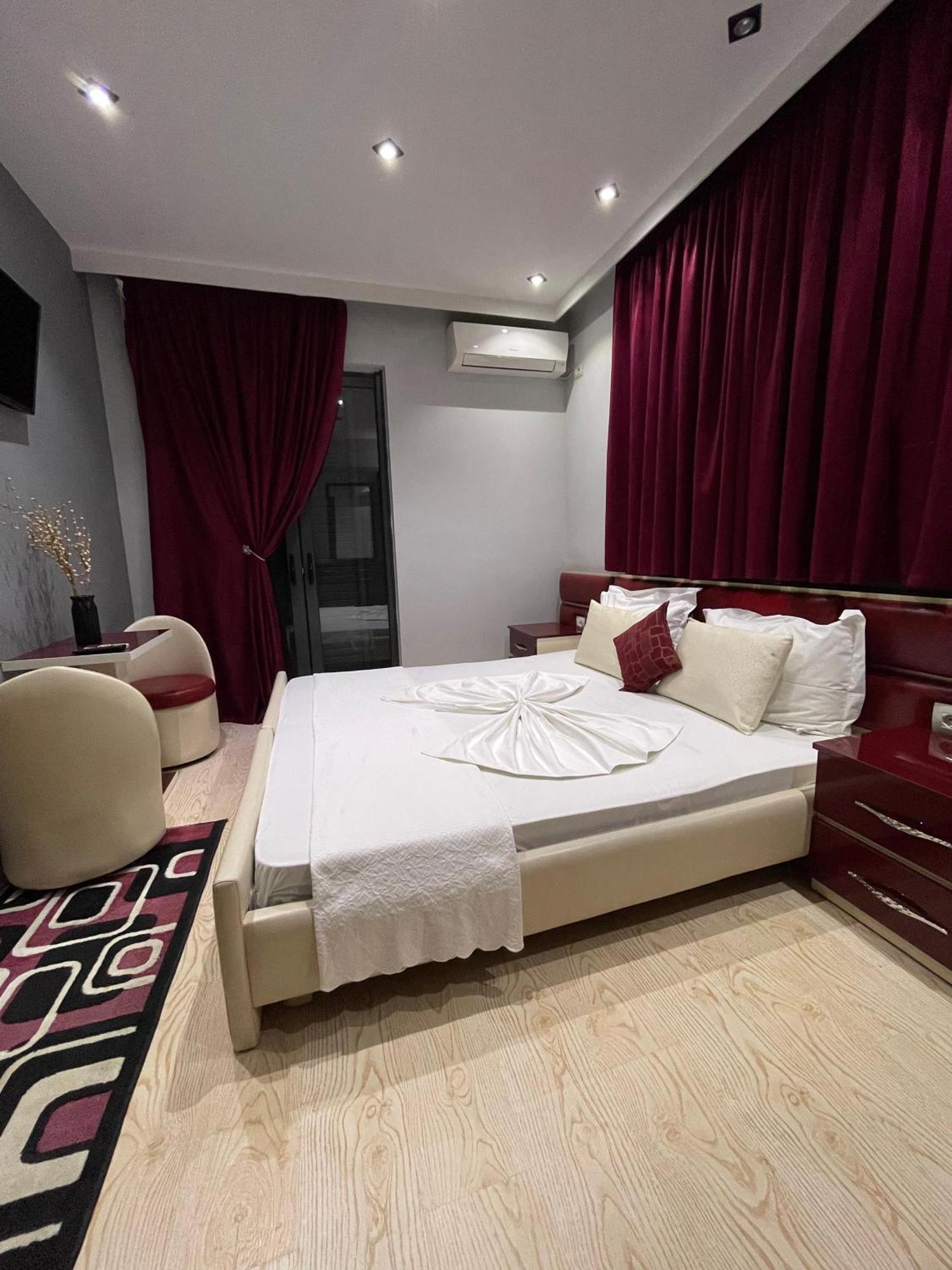 Hotel Selfo Dervician Ngoại thất bức ảnh